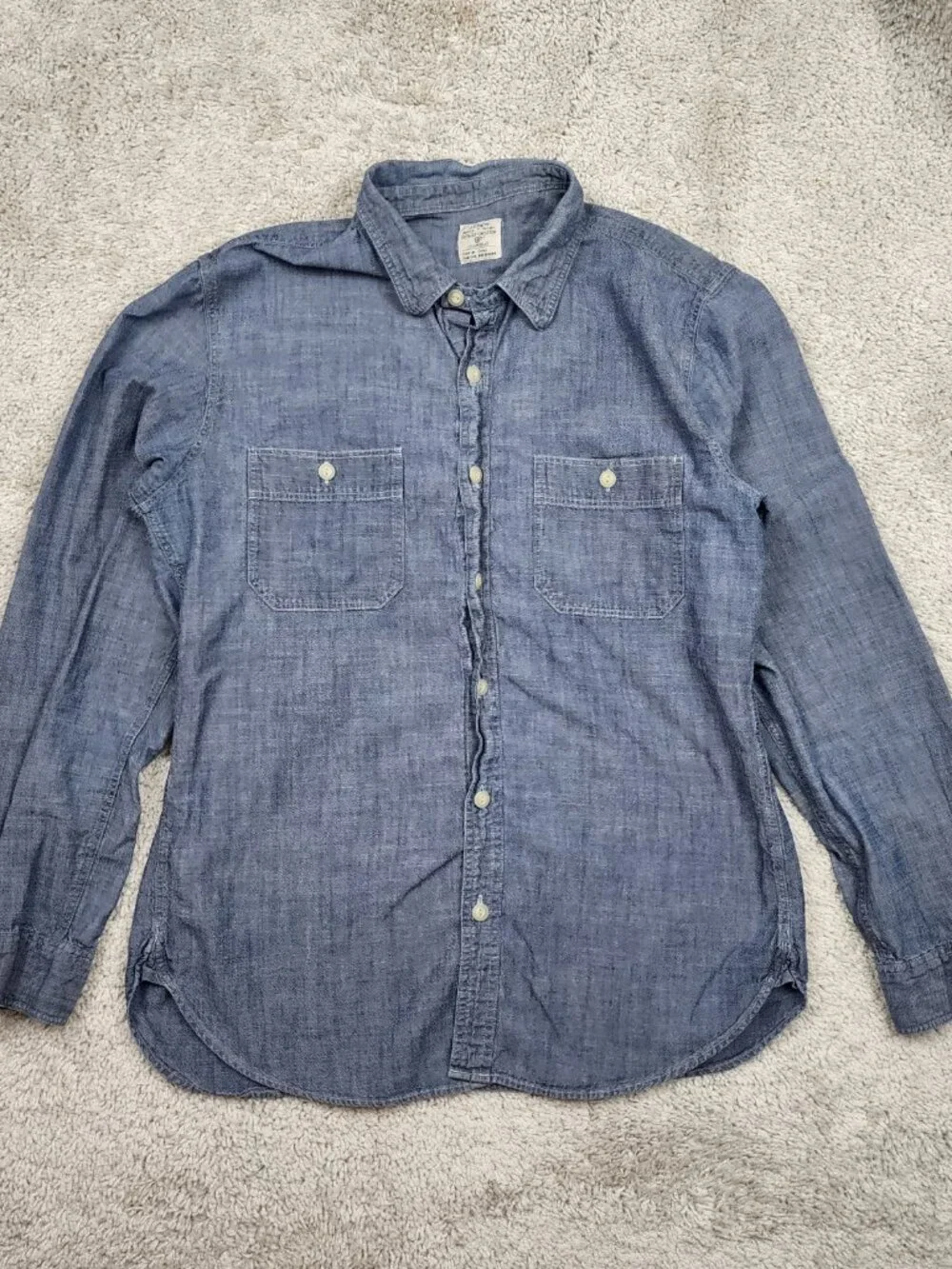 J Crew Chambray Shirt Mens Size Medium M Blue Denim Work Button USA Casual Fit